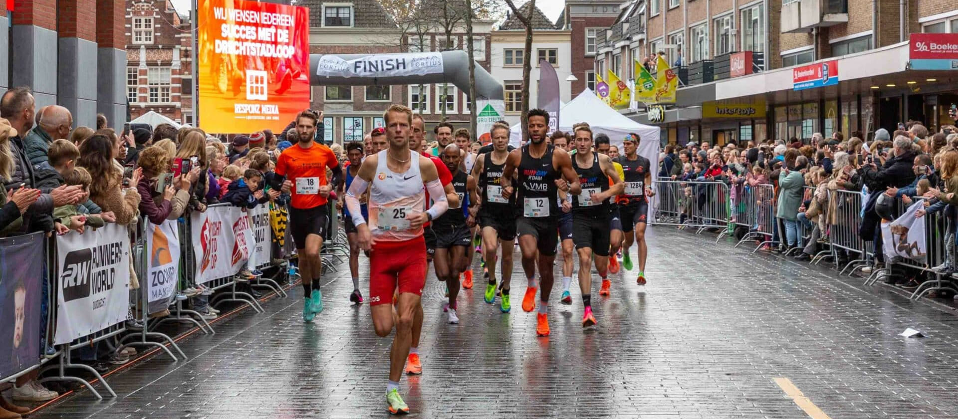 foto bij omleidingsbericht ivm hardloop evenement Drechtstadloop in Dordrecht