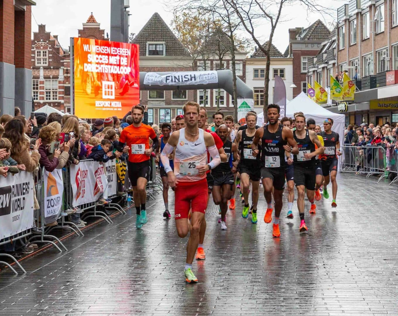 foto bij omleidingsbericht ivm hardloop evenement Drechtstadloop in Dordrecht